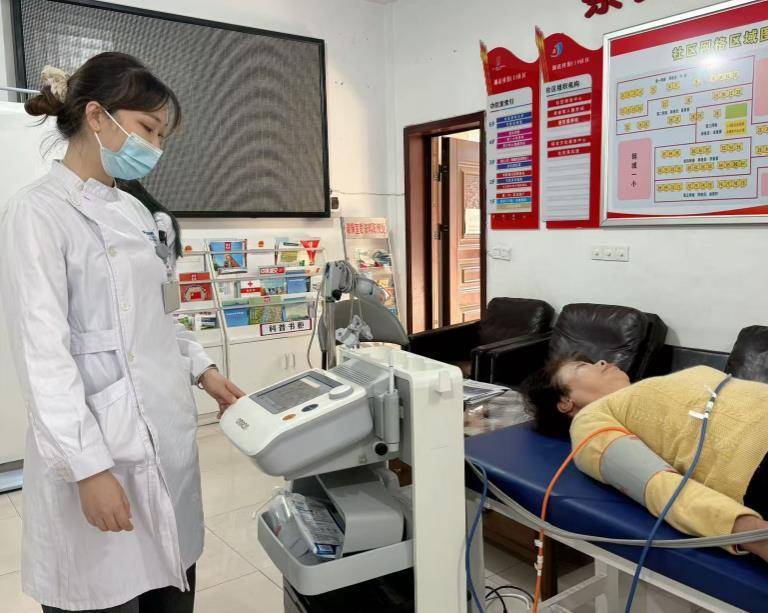 家庭医生常驻社区 社区服务更添动力.docx