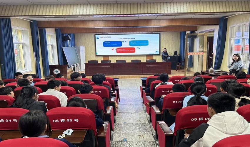 安陆市普爱医院口腔科开展“9·20全国爱牙日”校园讲座活动.docx