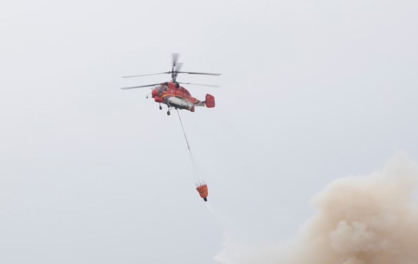 武当山航空护林站直升机群亮剑湖北省森林火灾应急演练.docx