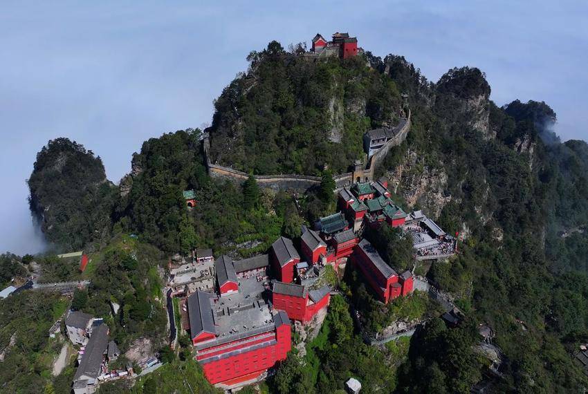 一座道法自然的山123定.docx