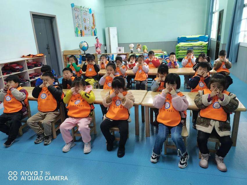 杨叶镇团山幼儿园积极开展第10个全国近视防控宣传教育活动.docx