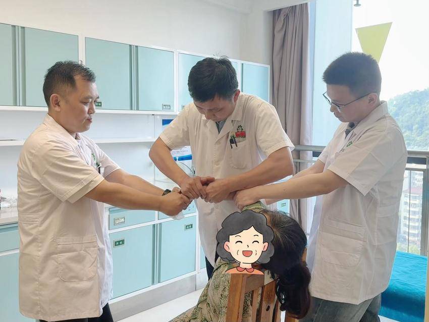 65岁老人桡骨远端骨折，中医“何氏正骨”1分.docx
