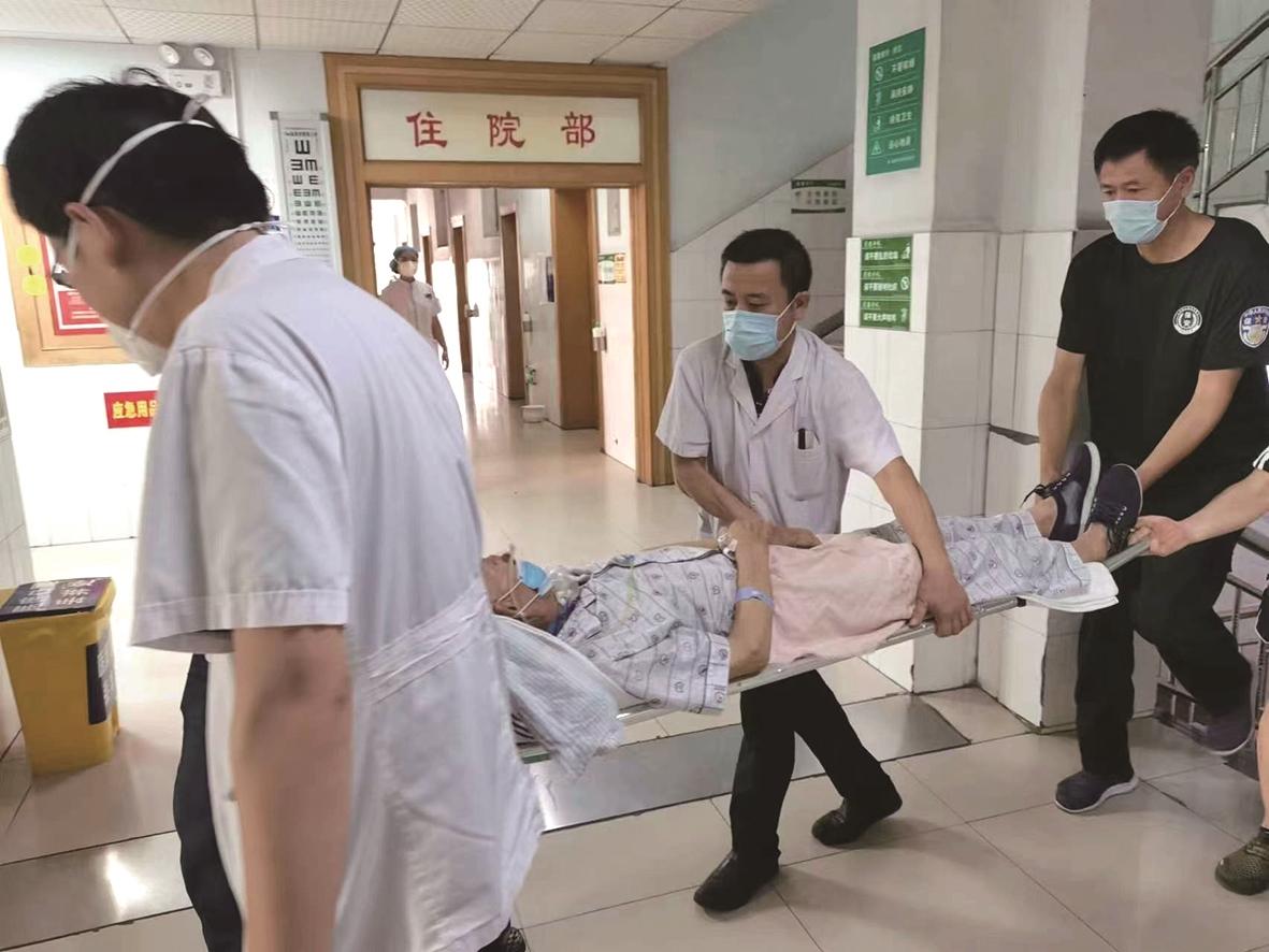 纤支镜有哪些品牌党建引领齐跨越 不忘初心佑民康_https://www.jmylbn.com_新闻资讯_第3张