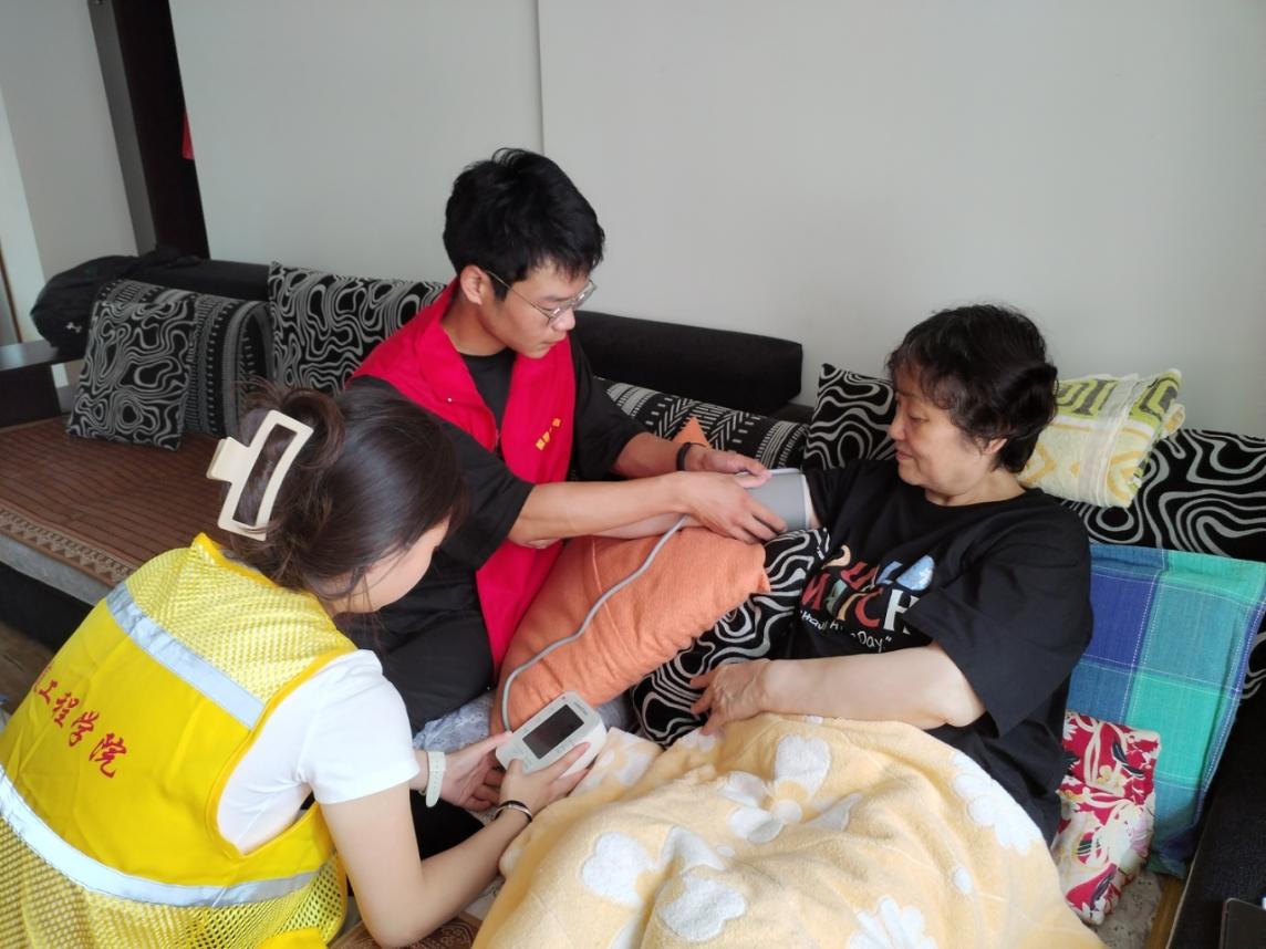 社校联合 以拳拳之心助力社区扬帆“启航”1.docx