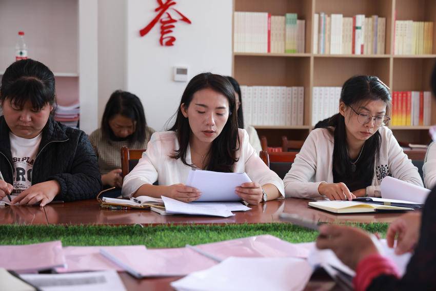 222222222222222222222教学视导促成长 精准把脉提质量.doc