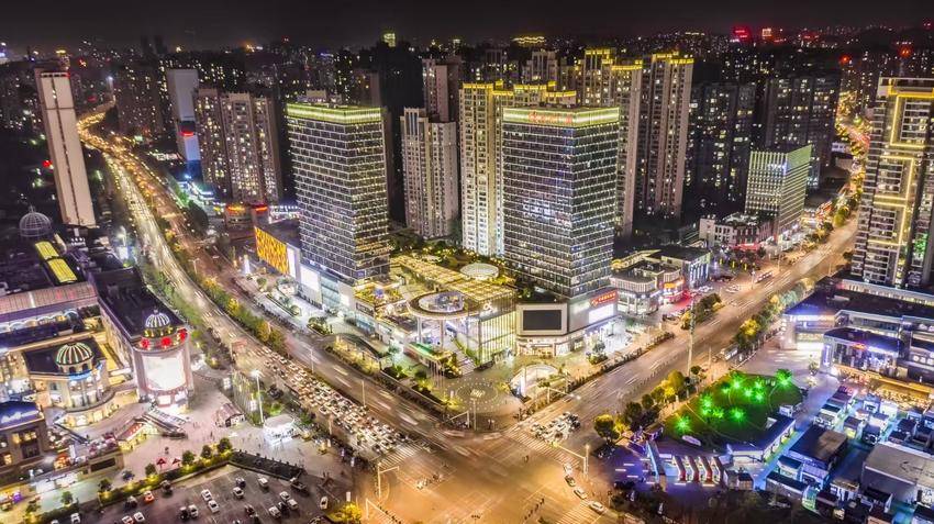 “五一”假期，伍家商圈火力全开，美食住宿热度爆表.docx