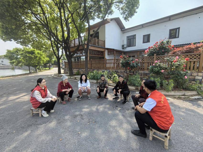 清洁家园聚合力 魅力蔡家同共享.docx