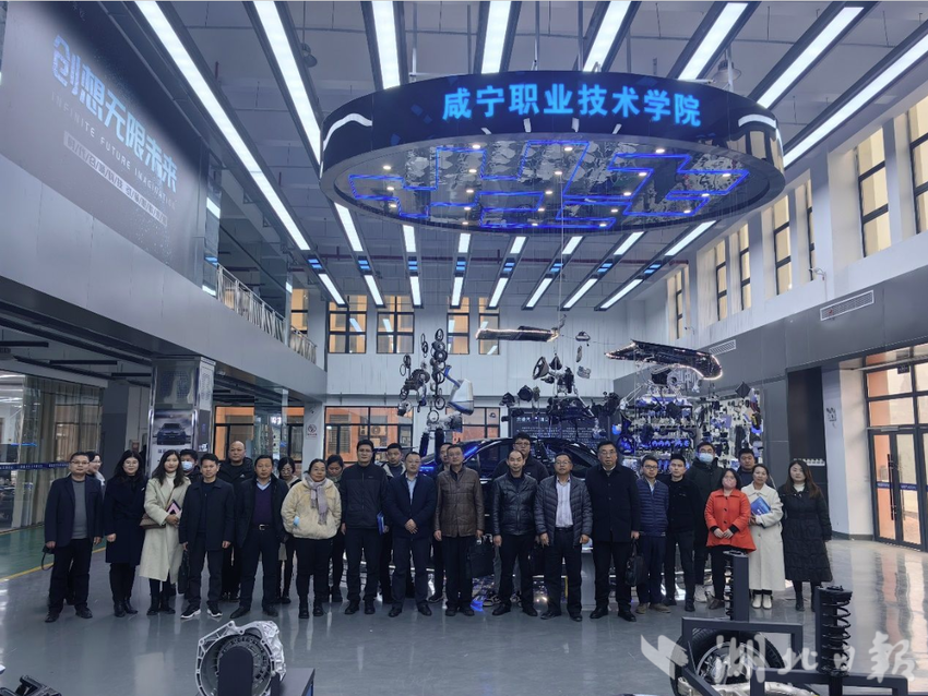 咸宁职院创新模式赋能人才培养与产业发展.doc