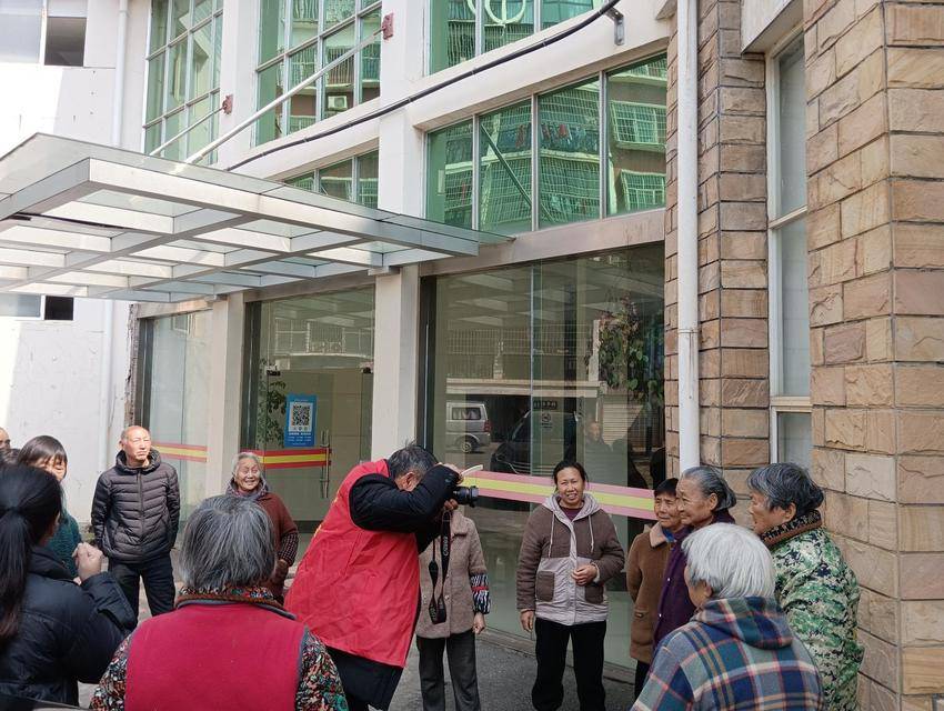 罗家桥街道：幸福“照”进现实，定格最美“夕阳红”.docx