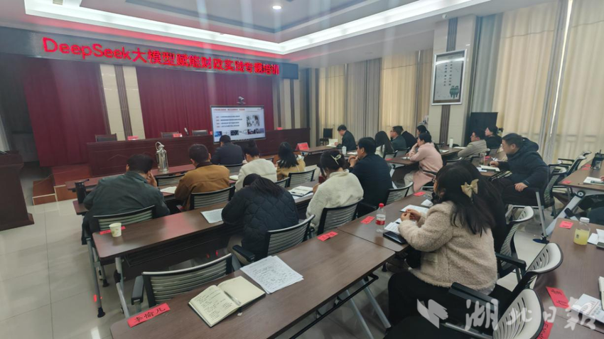 0324市财政局：聚焦“三个拓展” 加压淬火锻造过硬干部.docx