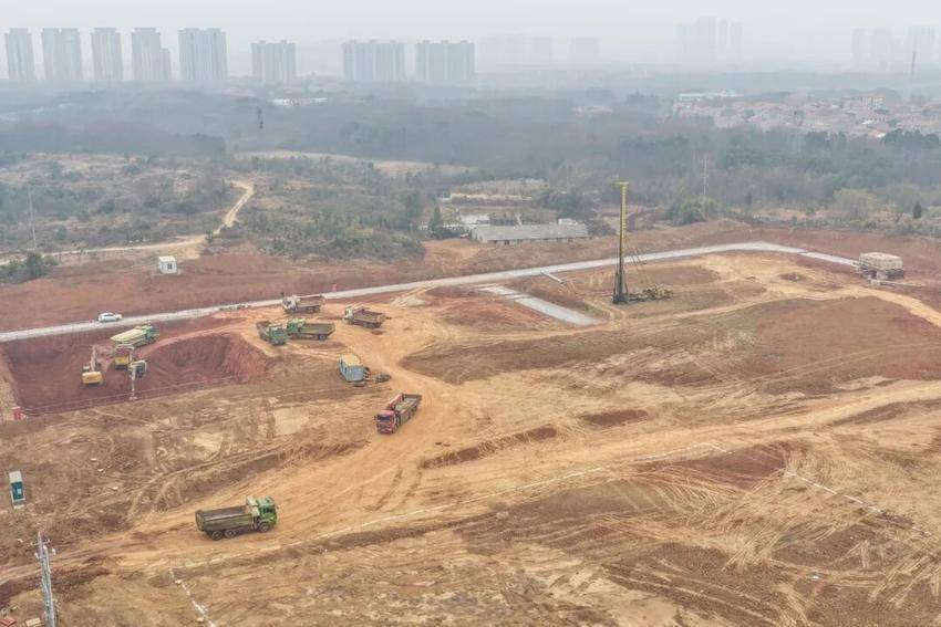 总投资 2.53 亿元 红莲湖半导体产业园四企集中开工.doc