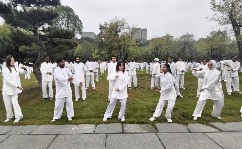 破圈出海(1)(1).docx