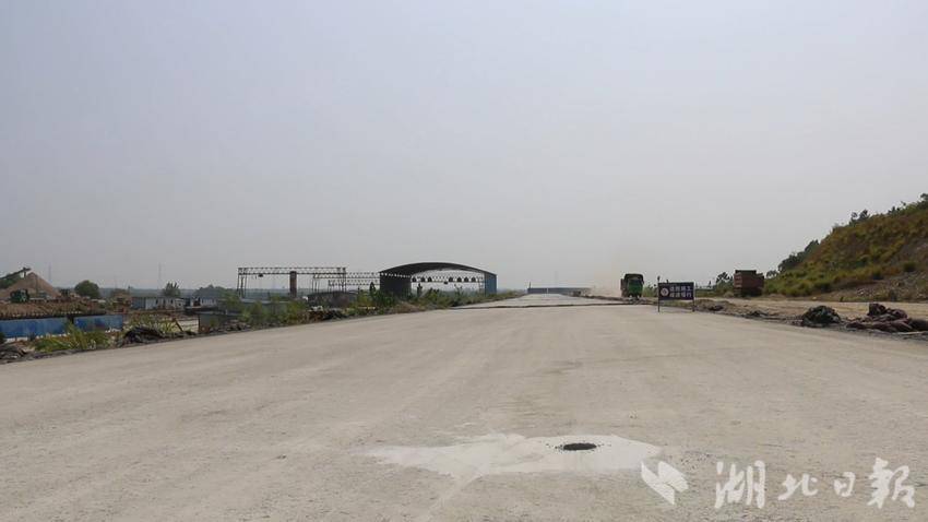 G347国道黄冈市巴河至蕲州公路工程（蕲春段）项目按双向四车道一级公路标准建设