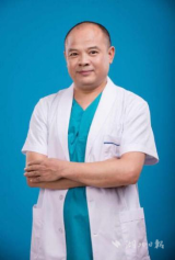 巨大囊腫“霸占”肝臟，十堰市人民醫(yī)院肝膽胰腺外科助102歲老人“收腹”健康