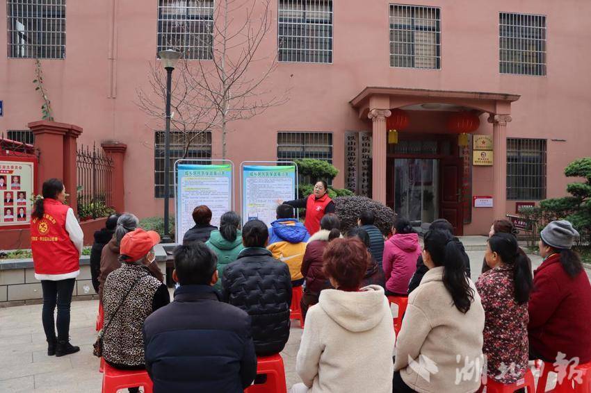 人人有医保 家家有“医”靠（曹水林、张金生）.docx