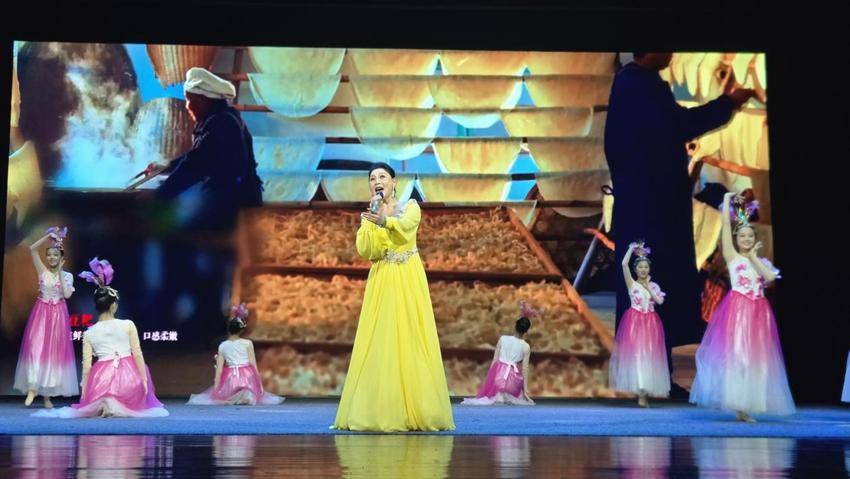 欢度国庆(通稿）1.docx