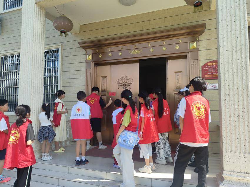 枝江：这个暑假，未成年人思想道德教育“活”起来.doc