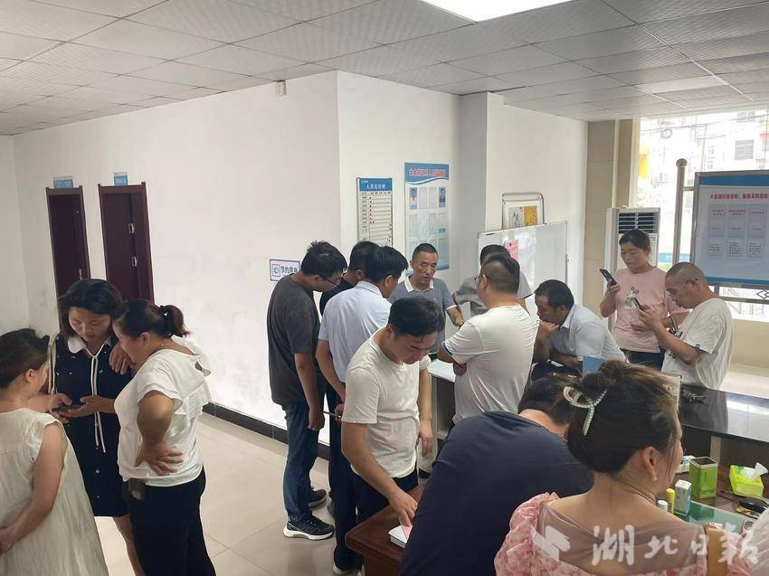 武穴市大金镇：三个强化，推进村级财务规范化管理.docx