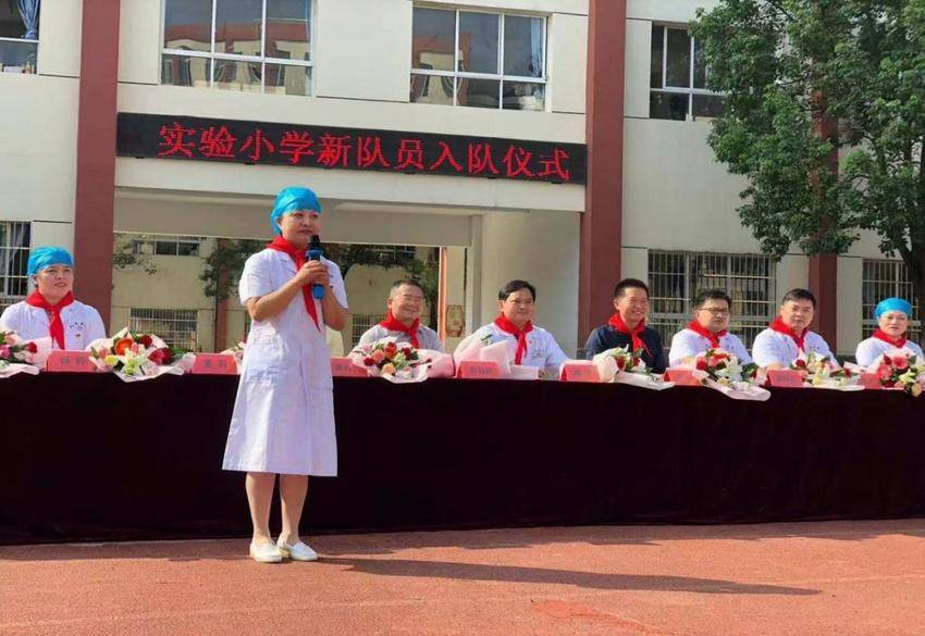 优秀教师事迹选登（3）市师德标兵材料(实小占大鹏).docx