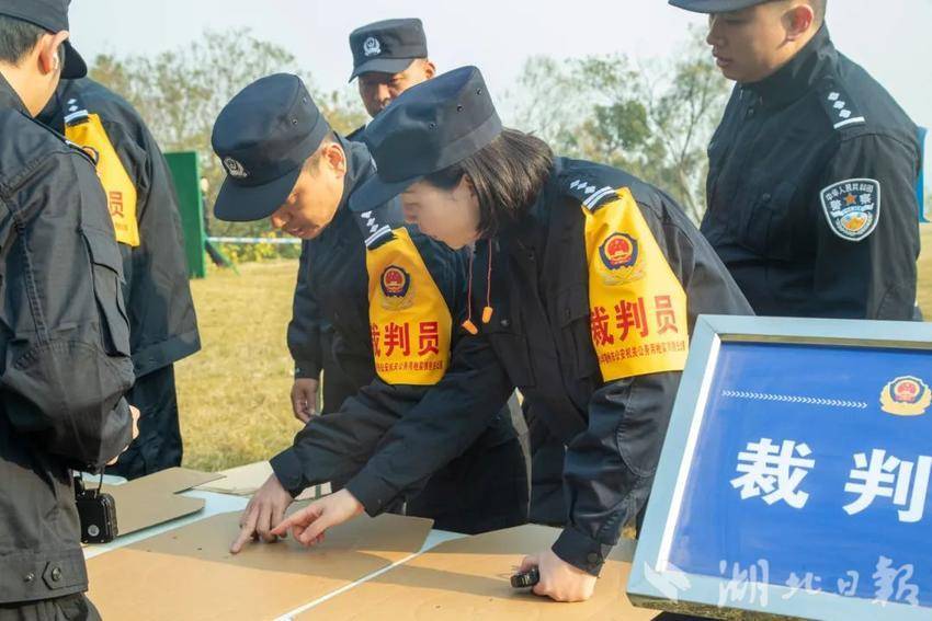 裁判员秉公执裁