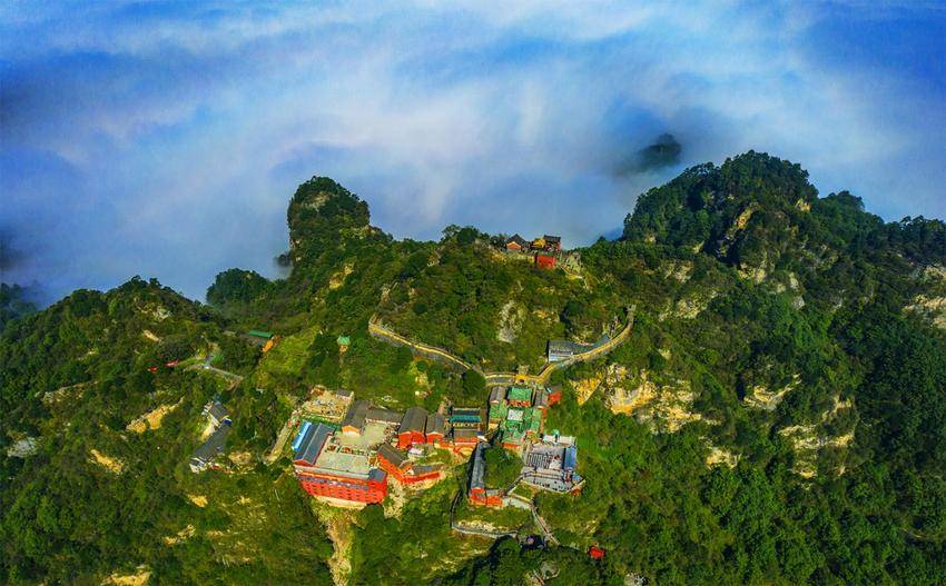 （对上版）建设世界级旅游景区(1).docx