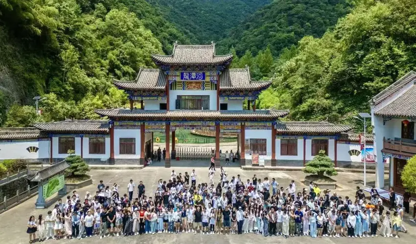 郧西国庆中秋文旅市场火火火(2).docx