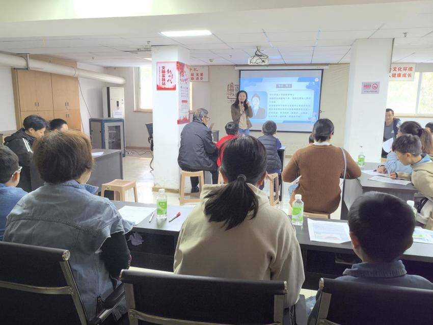 江岸女性课堂，以爱为源，共筑儿.docx