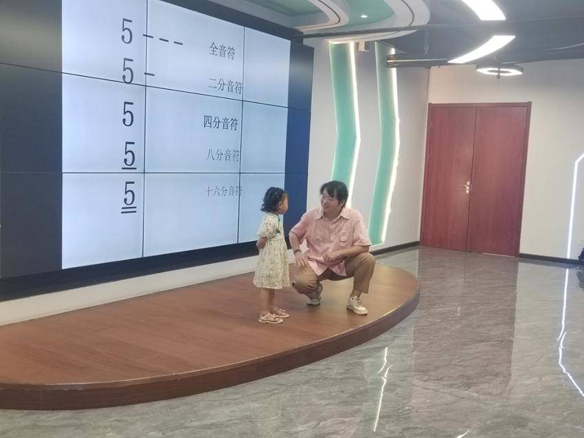 解托育难题，护逐梦之路.doc