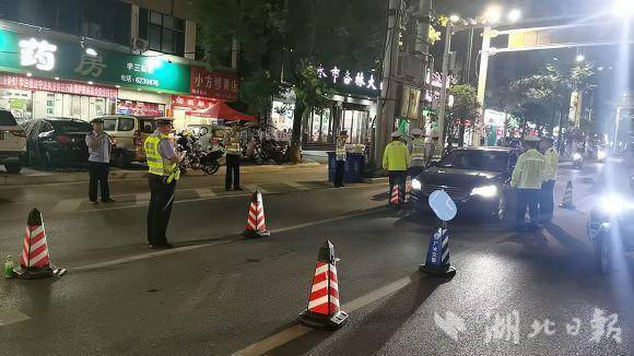 利剑出鞘 广水公安交警开展夏夜治安巡查宣防第三次集中统一行动