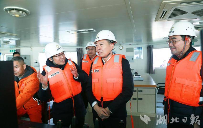 湖北省总工会赴嘉鱼项目现场慰问一线职工(2).docx