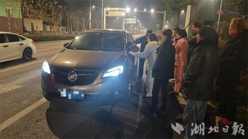 警民携手紧急救援 昏迷司机转危为安.docx