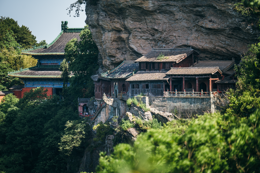 小暑时节武当山：道家养生绘就清凉画卷.docx