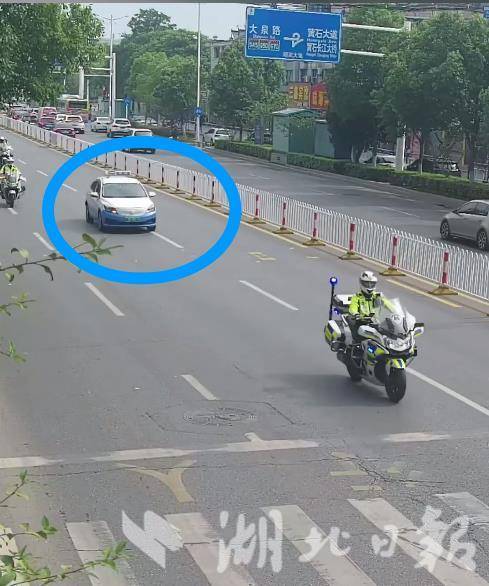 交警一路护送