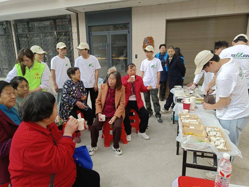 2025年杜湖社区重阳节活动.doc