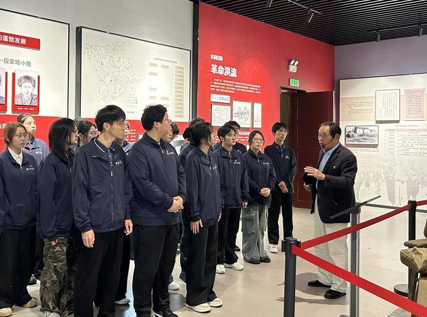 行走的思政课·第五期“青马工程”培训班走进沔阳苏区历史陈列馆.docx