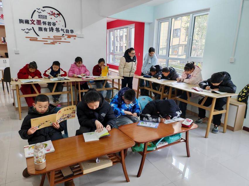 爱心托管伴成长，花石桥社区寒假“爱心托管班”开课啦！.docx