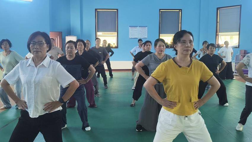 孝南区老年大学新添养生课！《导引养生功十二法》开课受热捧 （通讯员  丁中秋）“健康最重要，学练养生功有必要。”9月18.docx