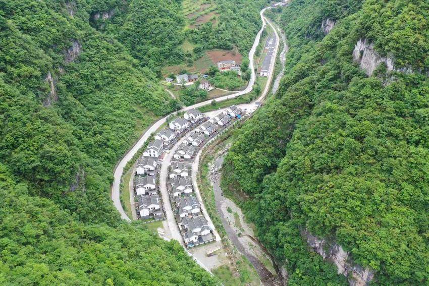 兴山：人居环境整治绘就乡村振兴新画卷 - 湖北日报新闻客户端