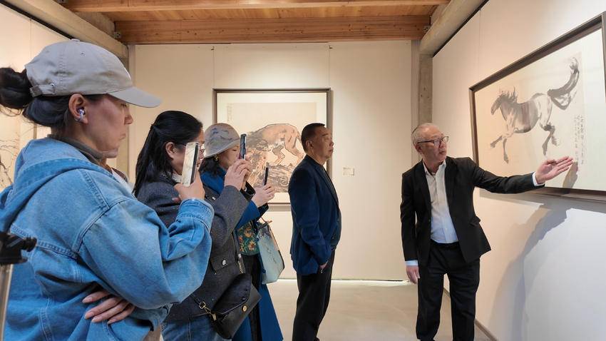 武当山徐悲鸿艺术馆今日正式开馆.docx