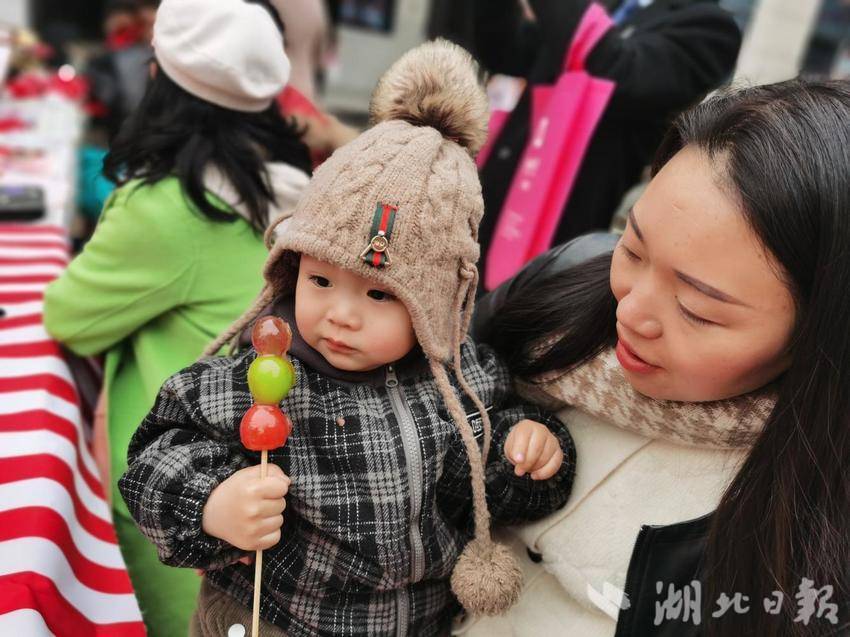 非遗雅韵伴欢歌 邻里同乐迎新年.docx