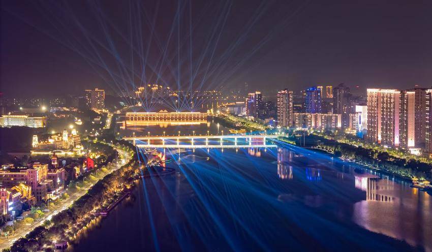 8����԰Ϊ�� �������¡���������ʡ���й�԰���µ��Ͱ��� ����ƪ(1)(2)(4).docx