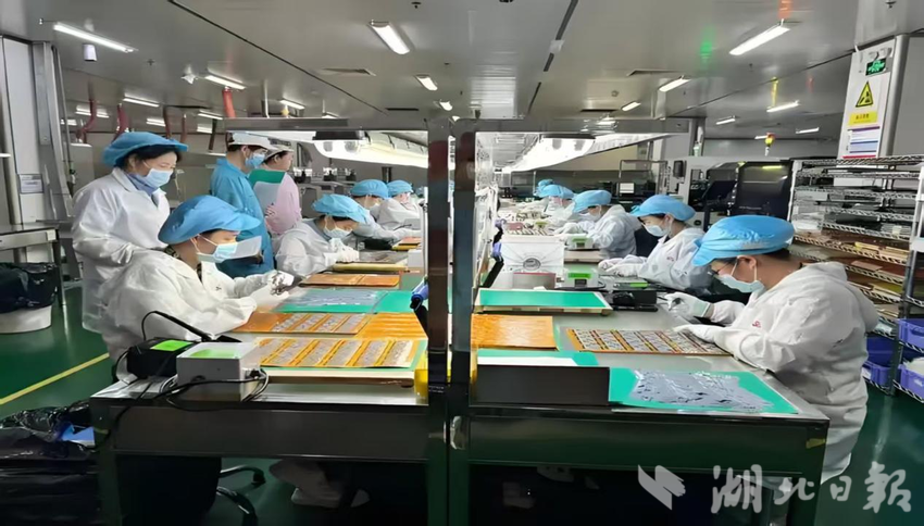 县工业园区开展电子企业劳动竞赛.doc