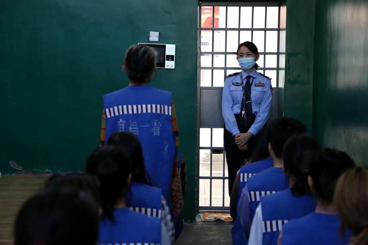 M14A2527.jpg M14A2527.jpg