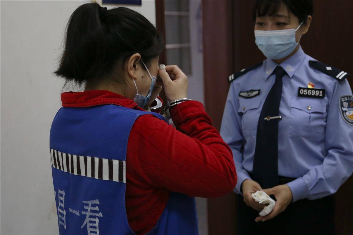 M14A2542.jpg M14A2542.jpg