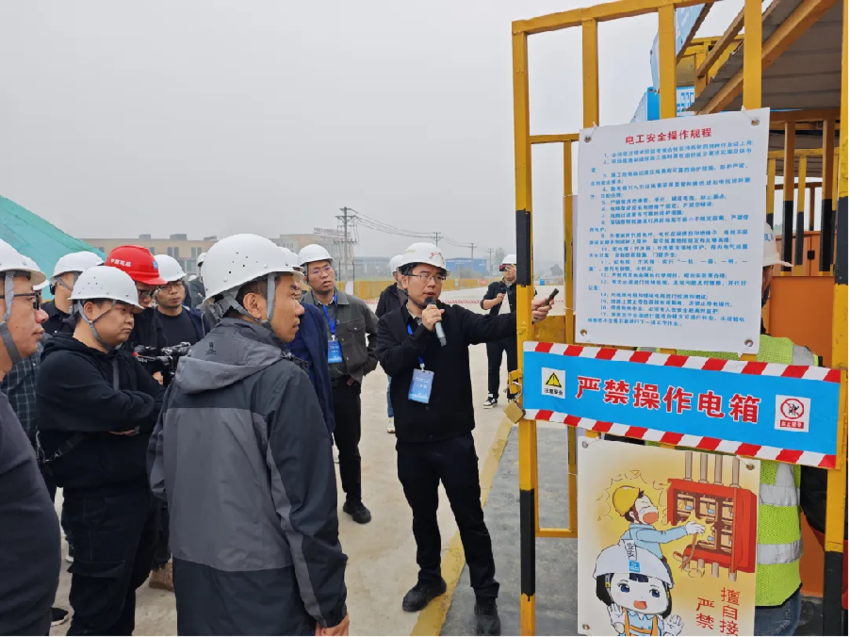 全省住建领域安全管理（监督）人员工伤预防能力提升培训在宜昌举办.doc