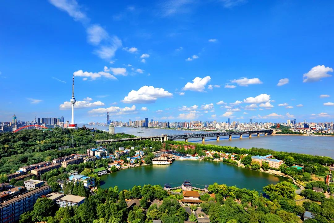 【新闻稿】沙湖生态构建城市绿肺 环沙湖双碳经济带建设持续推进(2).docx