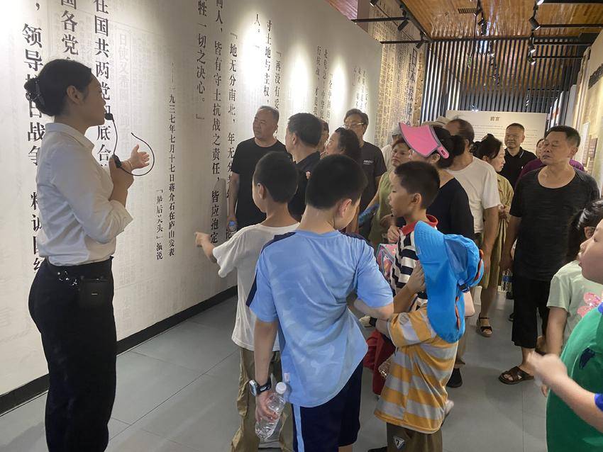 万松街道航侧社区：探寻红色足迹传承薪火志愿共扬清廉家风 7.19.doc