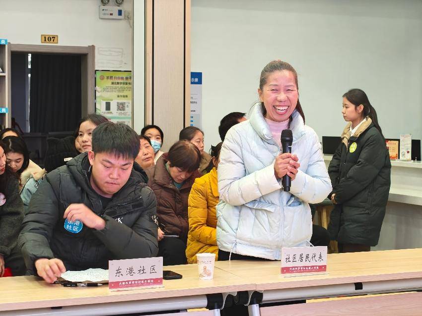 20251212（新闻稿）罗家桥街道第三期网格工作学习交流活动走进街道社区：“麻雀”虽小 治理尤全.doc