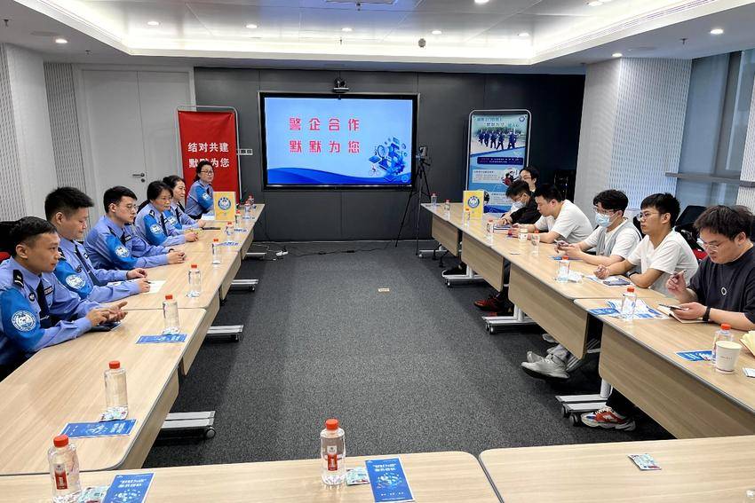 20241029用心服务 情暖百姓 “默默为您”团队荣获武汉市“巾帼建功”十佳服务案例.docx