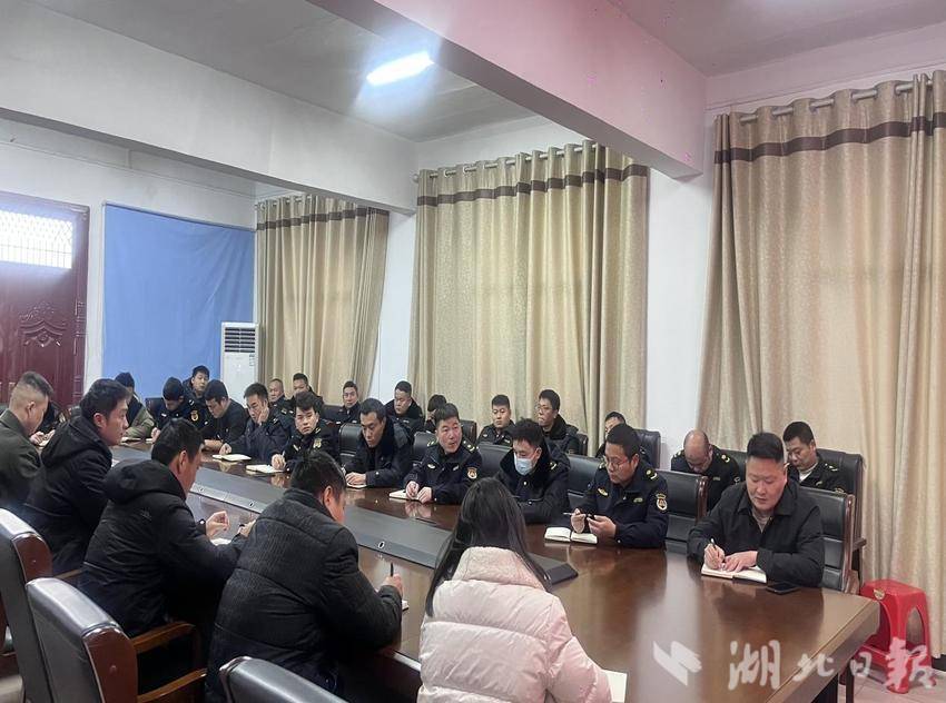 罗家桥街道：安装障碍柱，为安全加分.docx